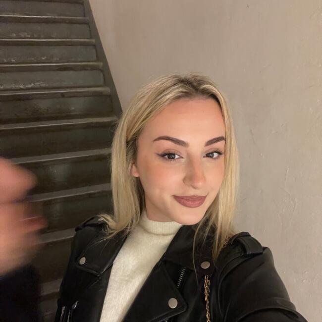 Babysitter a Firenze: Adela