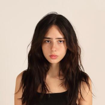 Babysitter in Cuenca: Luna Maia