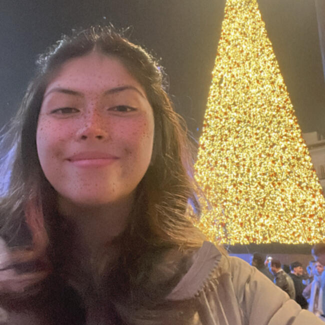 Babysitter in Pinto: Vicky