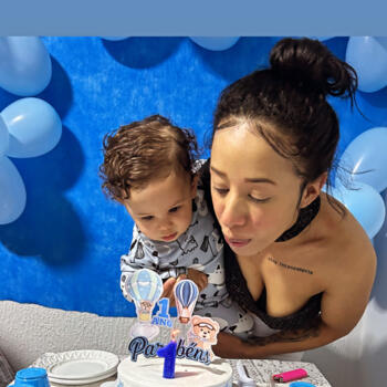 Emprego de babá em Brasília: emprego de babá Erika