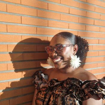 Babysitter in Clichy: Stephanie