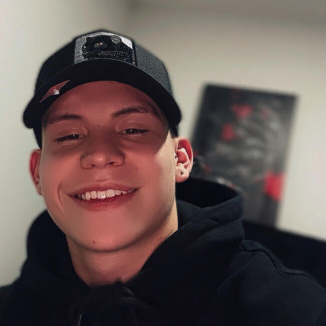 Babysitting job in Medellín: Juan Sebastian