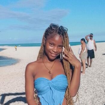 Babysitter in Santo Domingo Oeste: Isabela