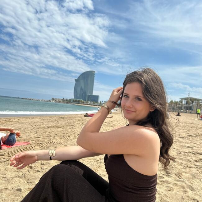 Babysitter in Debrecen: Linda