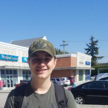 Baby-sitter in Richmond: Lior
