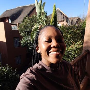 Babysitter Germiston: Mbali Khosi