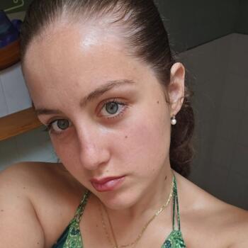 Babysitter in Toulouse: Inès