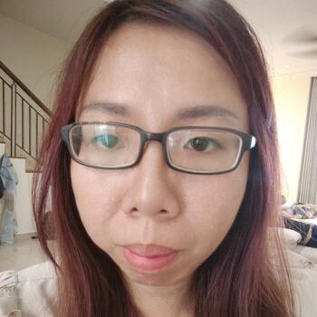 Babysitting job in Gelang Patah: babysitting job Irene