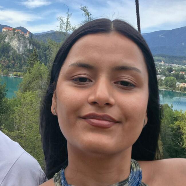 Babysitter in Aalborg: Priya