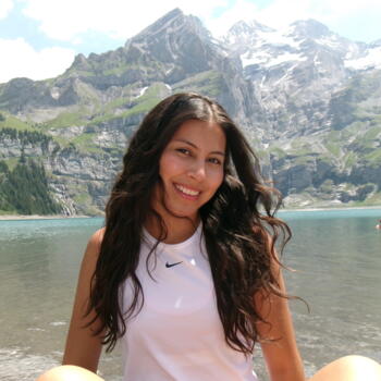Babysitter in Geneva: Dayanara