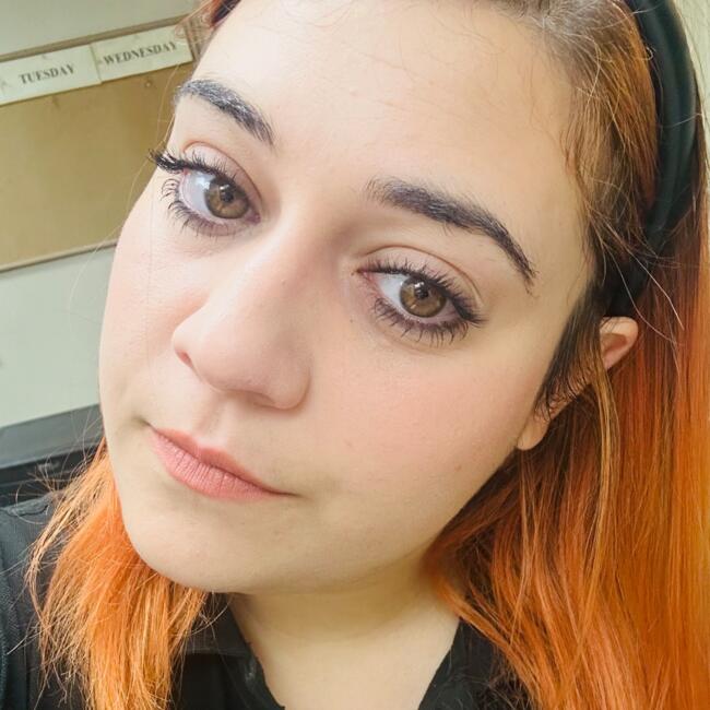 Baby-sitter in Burlington: Monica