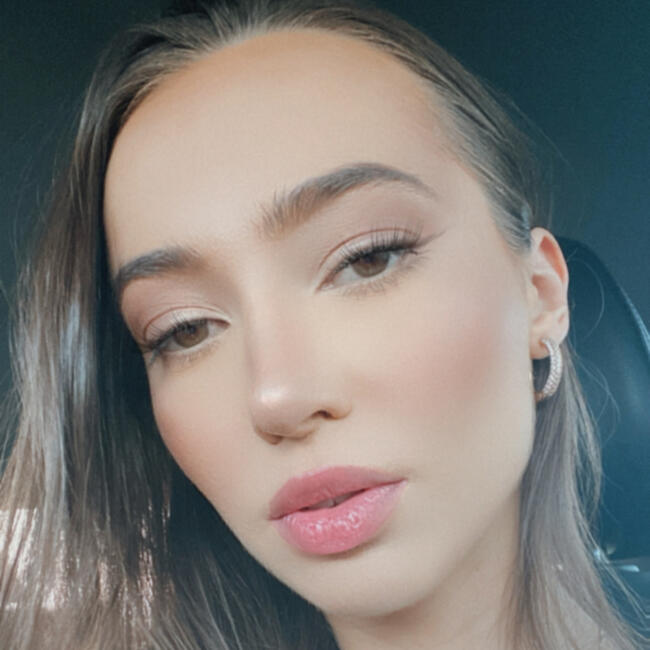 Babysitting job in Santana de Parnaíba: Cintia