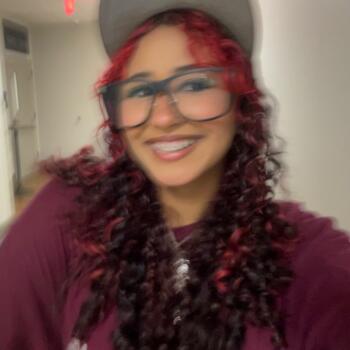 Babysitter in Henderson: Nicole