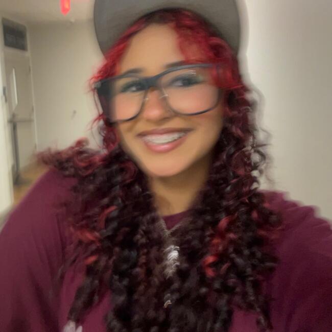 Babysitter in Henderson: Nicole