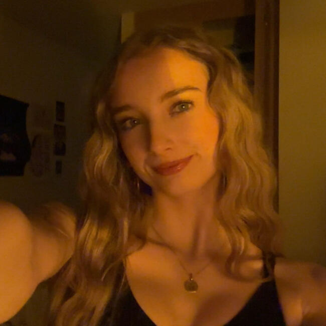 Babysitter in Manchester: Laurie May