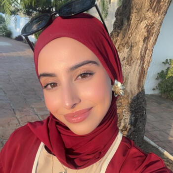 Babysitter in Alozaina: Khadija