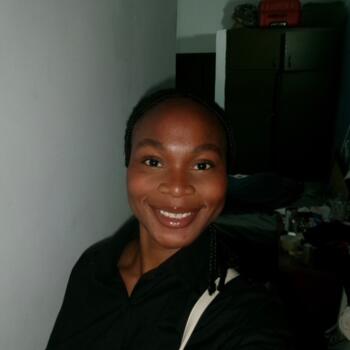 Babysitter in Saint-Jean-de-Braye: Eve