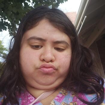 Babysitter in Lakewood: Nicole
