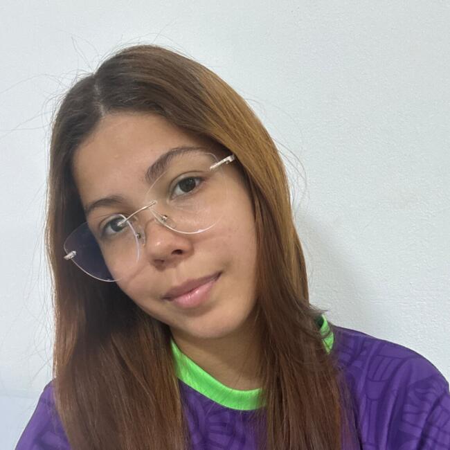 Babysitter in São Luís: Yasmin
