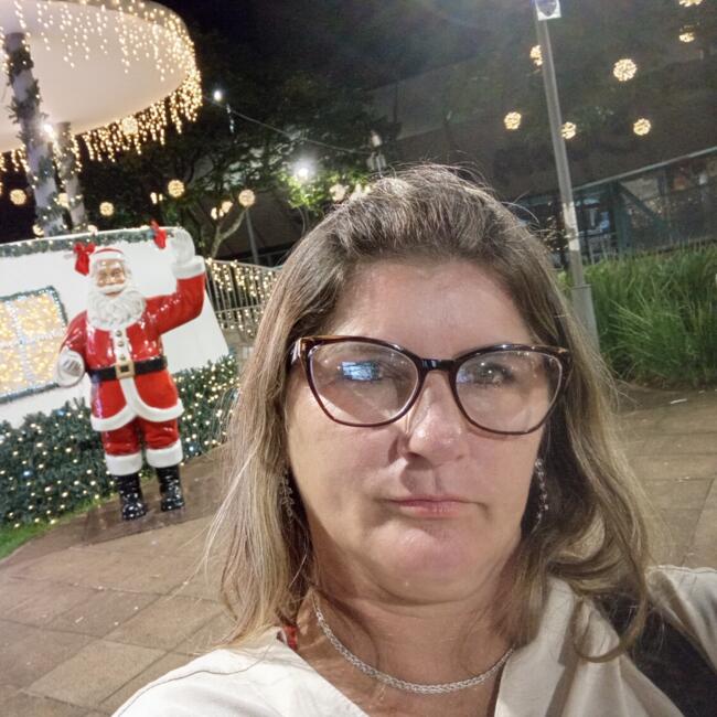 Babá em Uberaba: Adriana