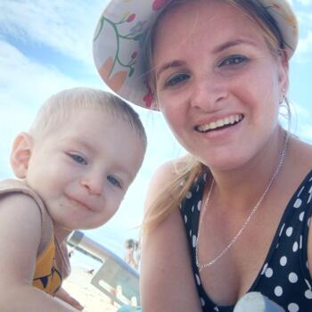 Babysitter in Joinville: Yesenia