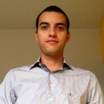 Emprego de babá em Blumenau: emprego de babá Talles