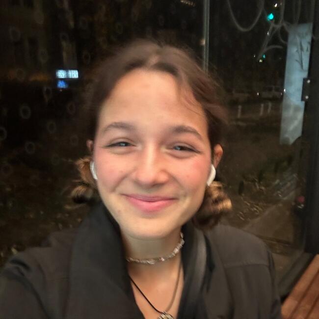 Babysitter in Prague: Claudia