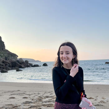 Niñera en Gijón: Adriana