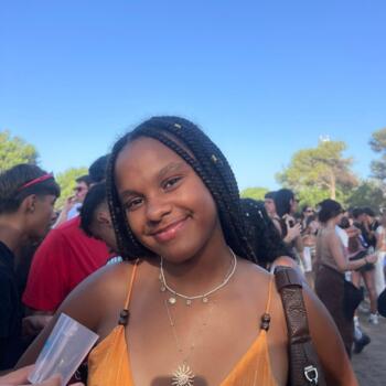 Babysitter in Oeiras: Clara