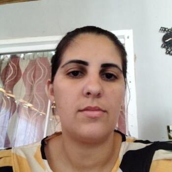 Babá em Imbituba: Camila