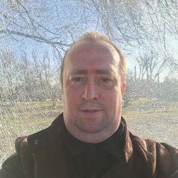 Bébiszitter Felsőpakony területén: Rudolf