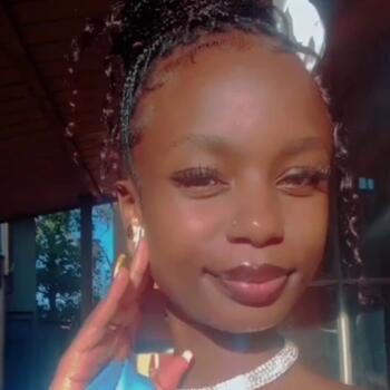 Babysitter in Nairobi: Edel