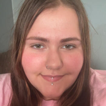 Babysitter in Liverpool: Amber