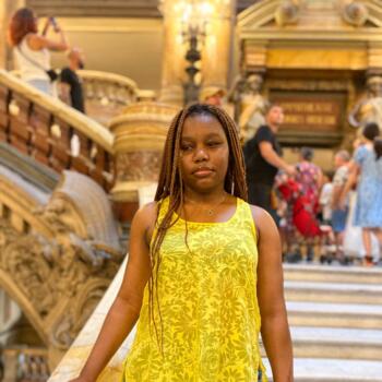 Babysitter in Paris: Blessing