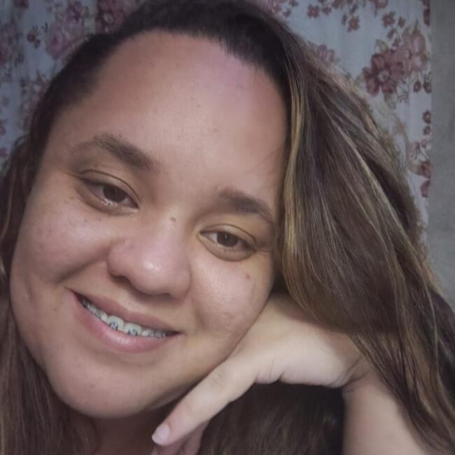 Babysitter in Pindamonhangaba: Gisele