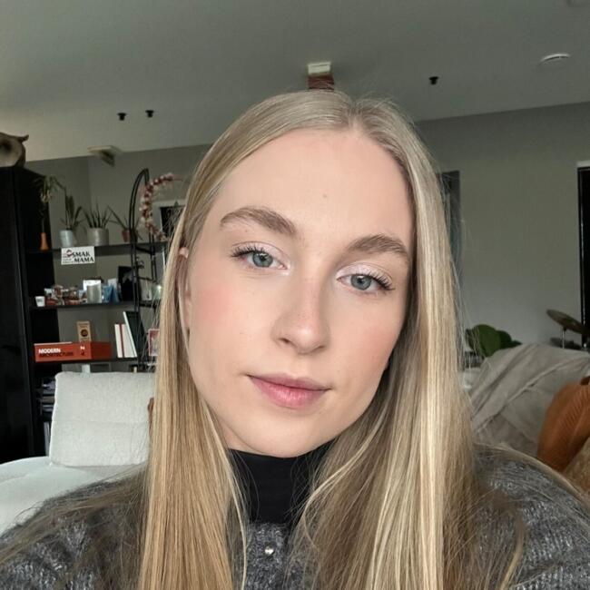 Babysitter in Brecht: Lisa