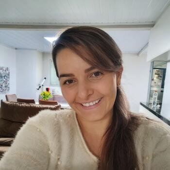 Babysitter Passo Fundo: Fernanda