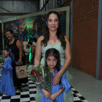 Emprego de babá em Três Pontas: emprego de babá Jaíne