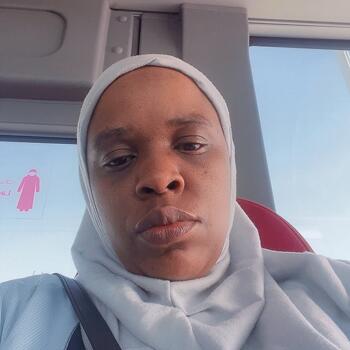 جليسة أطفال في الدوحة: Oliver