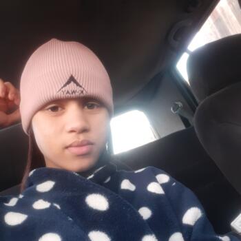 Babysitter in Goodwood (Western Cape): Azraa