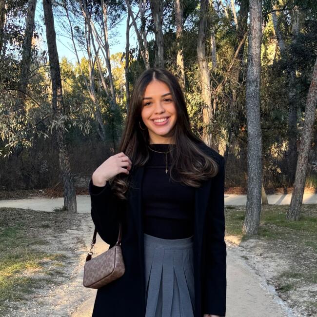 Babysitter in Lisbon: Ana