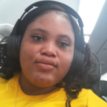 Babysitter in Spanish Town: Damiii