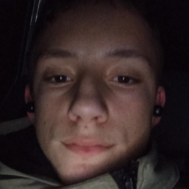 Babysitter in Saint-Vallier: Damien