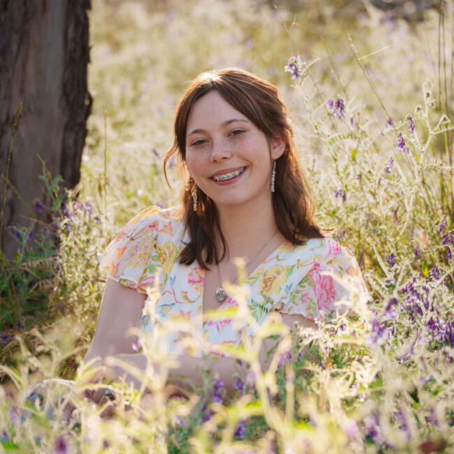 Babysitter in Elk Grove: Jade