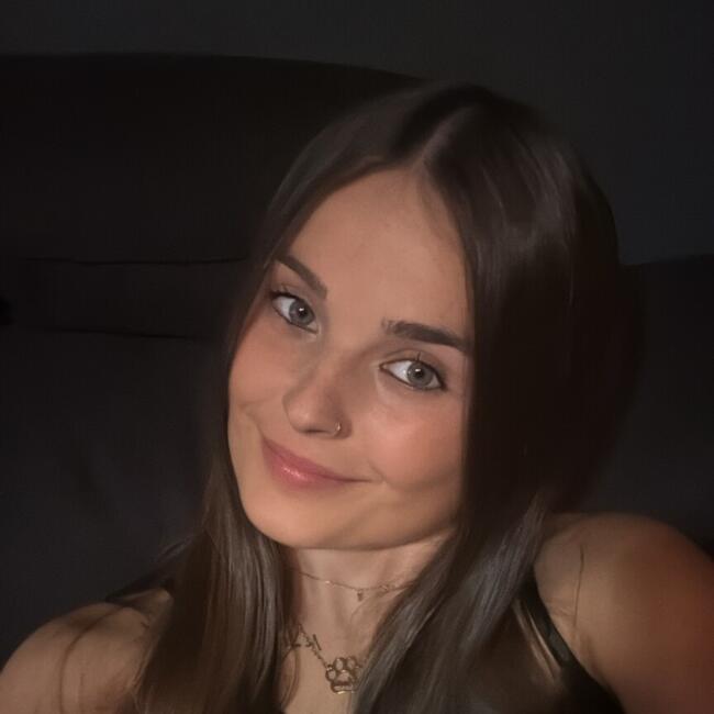 Babysitter in Lormont: Dorine