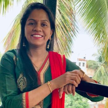 पुणे में बेबीसिटिंग की नौकरी: बेबीसिटिंग से जुड़े काम Pooja