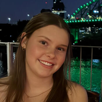 Babysitter in Brisbane: Bella