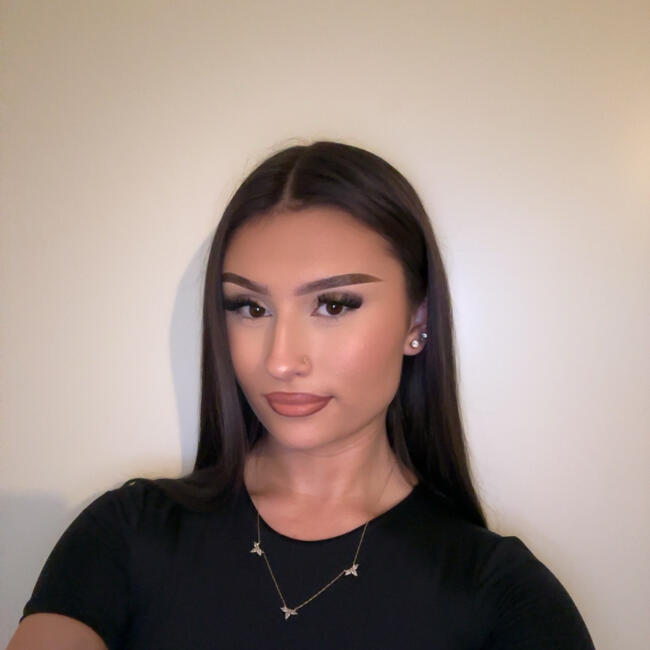 Babysitter in Fribourg: Shana