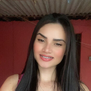 Babysitter Recife: Adriene