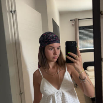 Babysitter Saint-Loup-Cammas: Lola